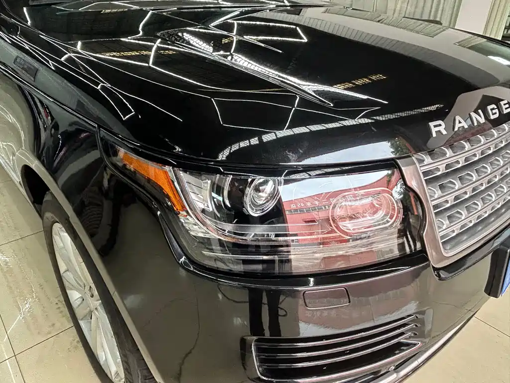 Land Rover Range Rover — миниатюра 17