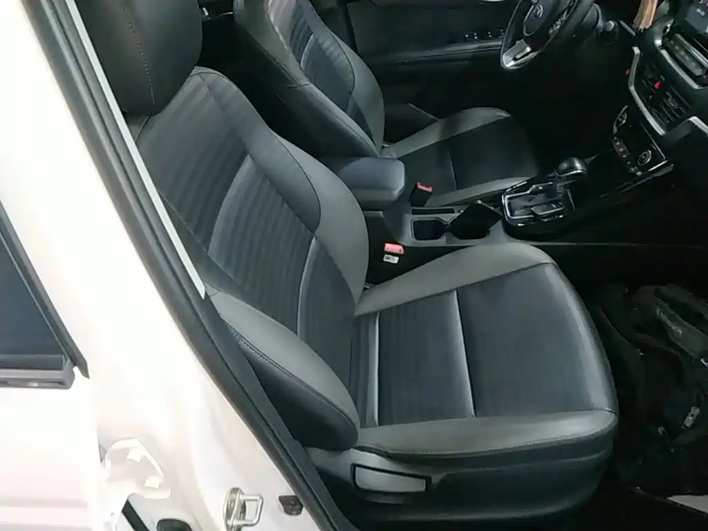 Kia Sportage — миниатюра 25