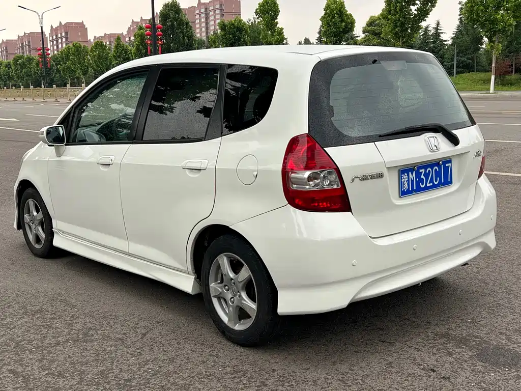 Honda Fit 2007 1.5L CVT Comfort