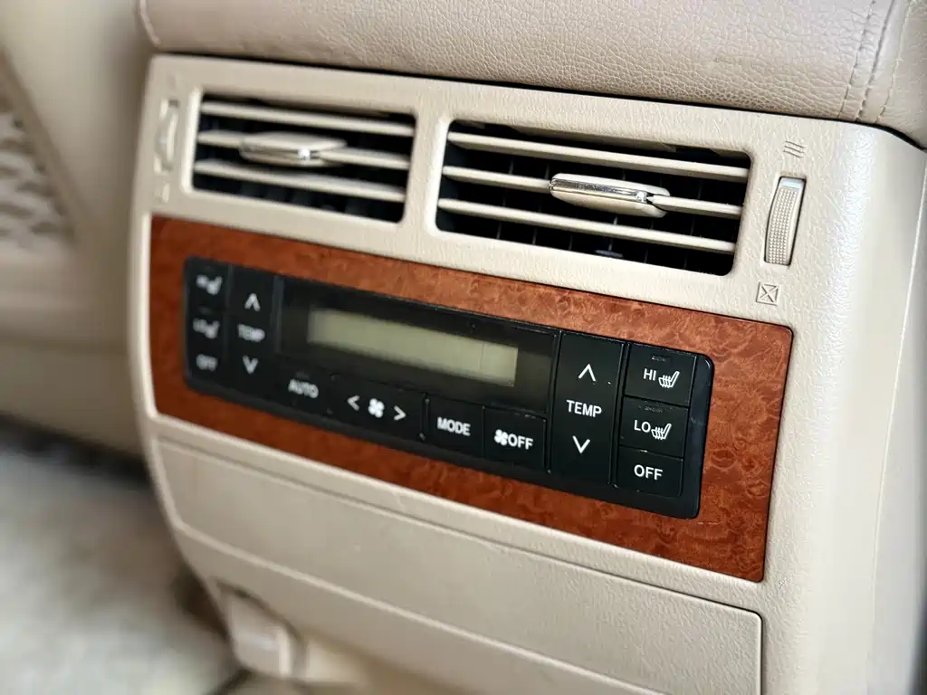 Toyota Land Cruiser — миниатюра 12