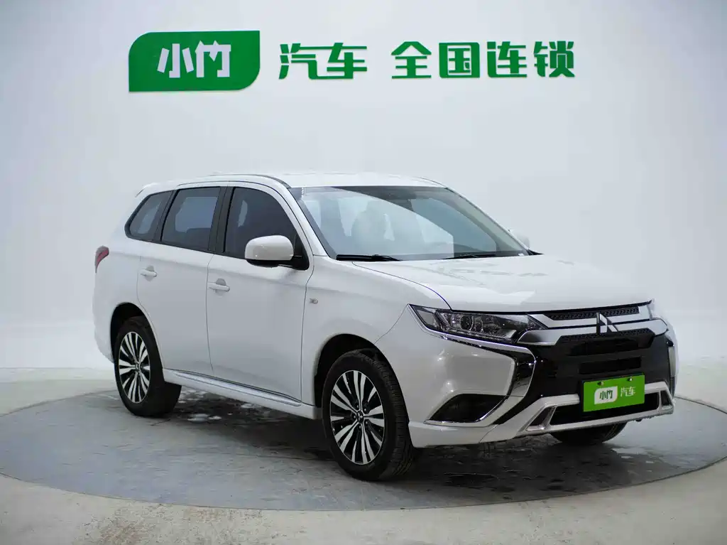 Mitsubishi Outlander 2021 2.0L 5 мест
