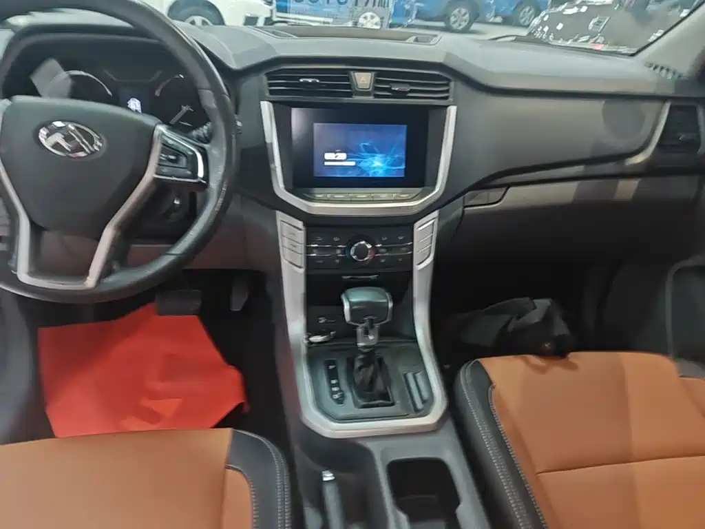 Maxus T70 — миниатюра 13