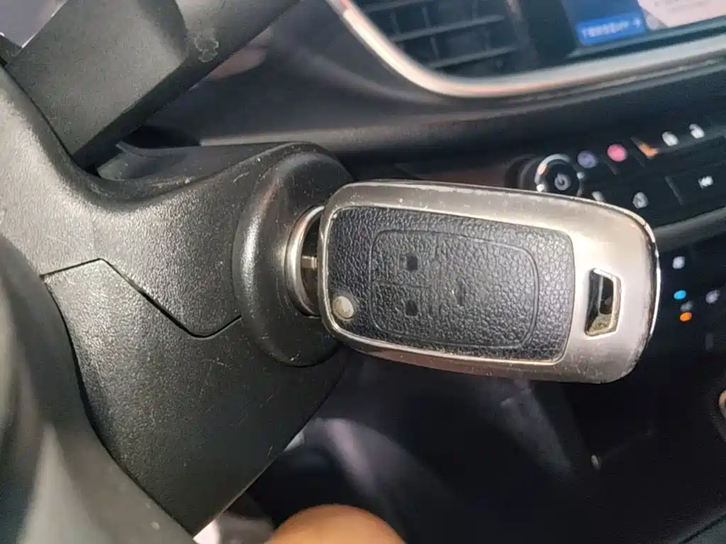 Buick Excelle — миниатюра 9