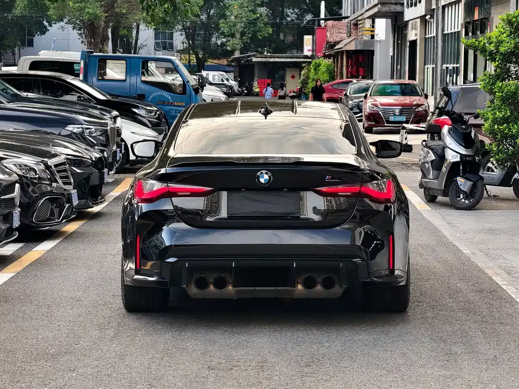 BMW M4 — миниатюра 5