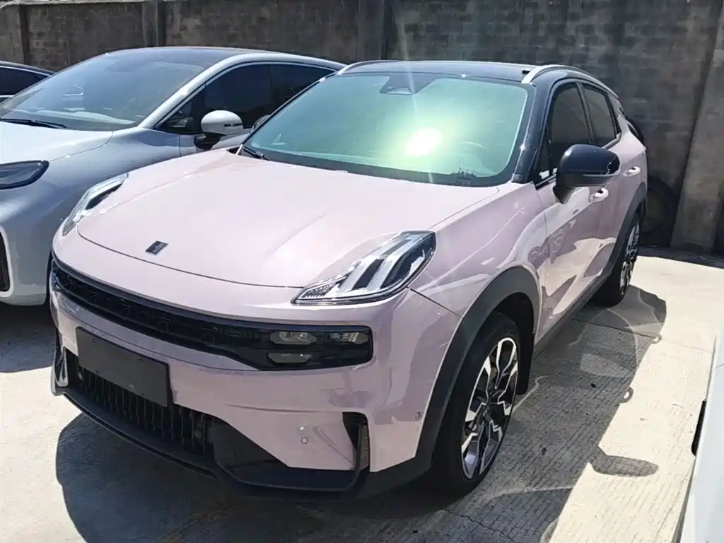 Lynk & Co 06 2023