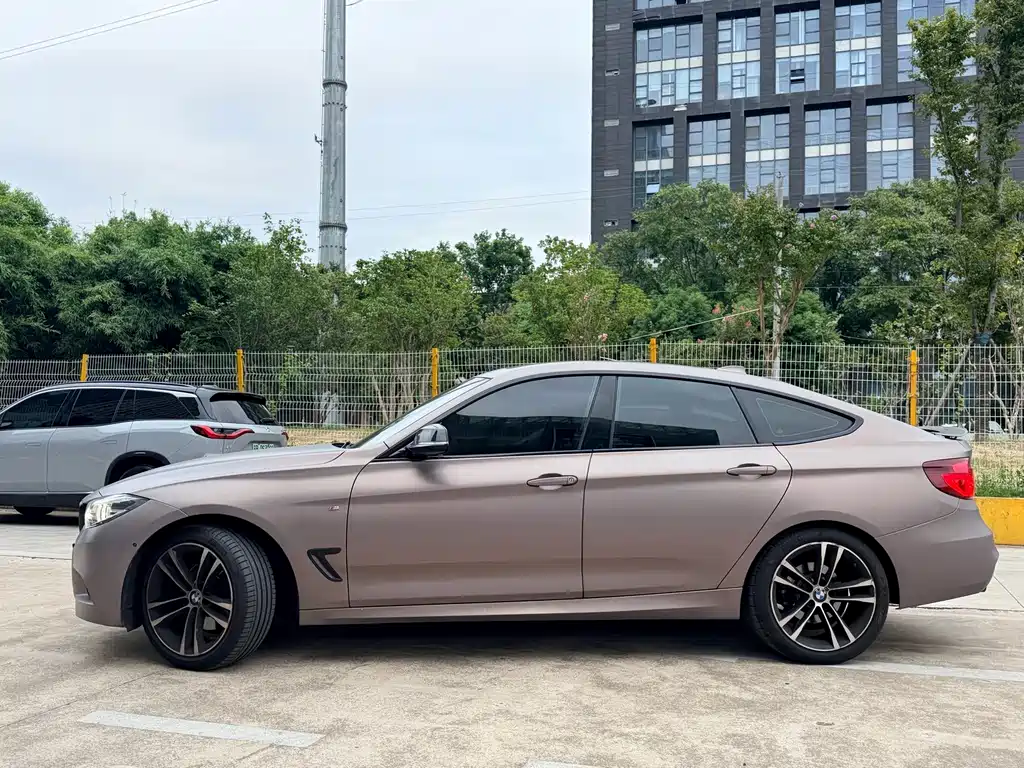 BMW 3 Series GT — миниатюра 6