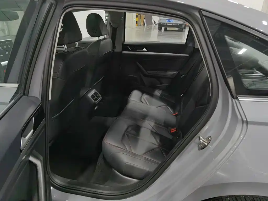 Volkswagen Lavida — миниатюра 15