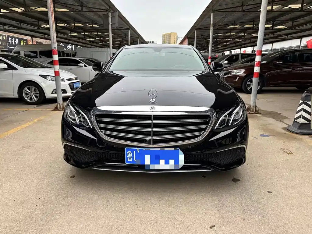 Mercedes-Benz E-Class — миниатюра 2