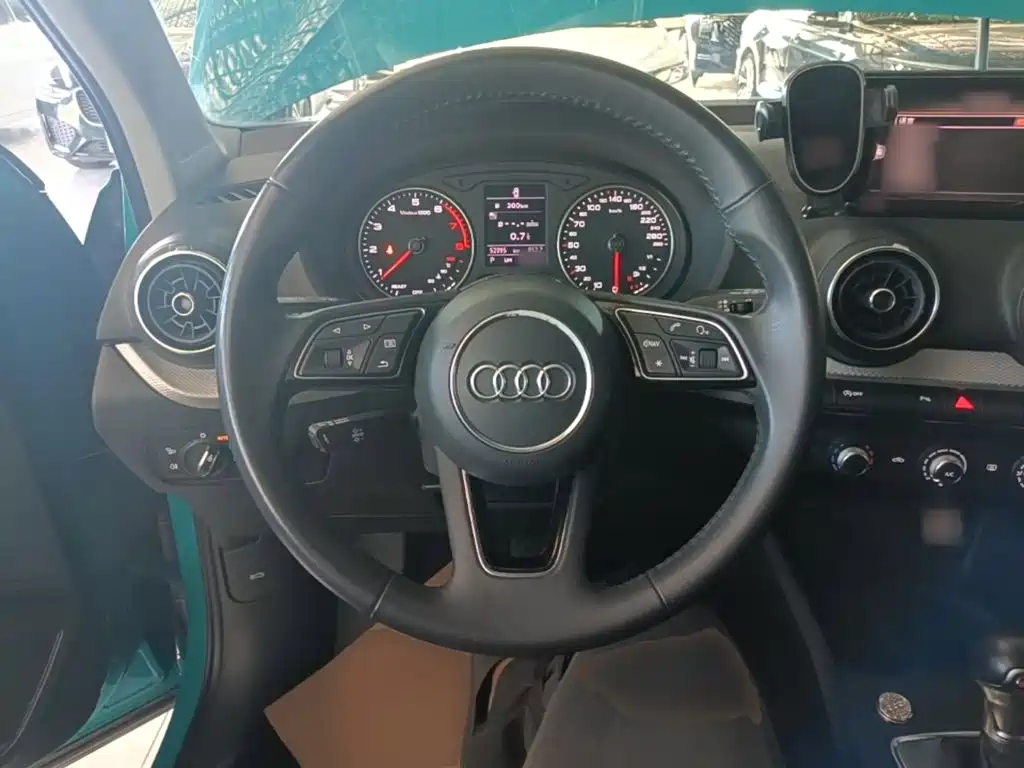 Audi Q2L — миниатюра 11