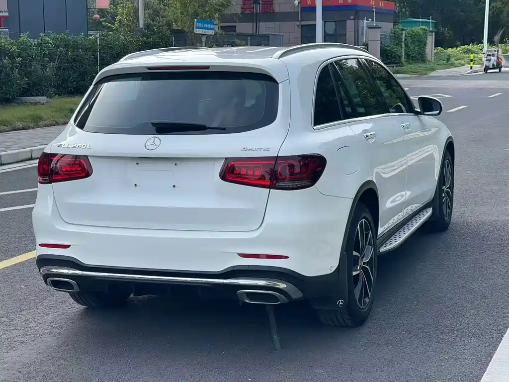 Mercedes-Benz GLC — миниатюра 9