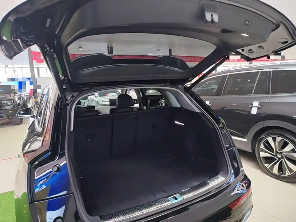 Audi Q5L — миниатюра 19