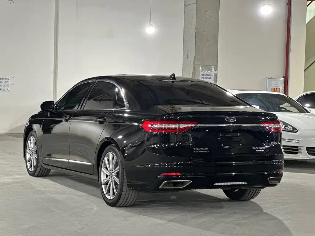 Ford Taurus — миниатюра 7