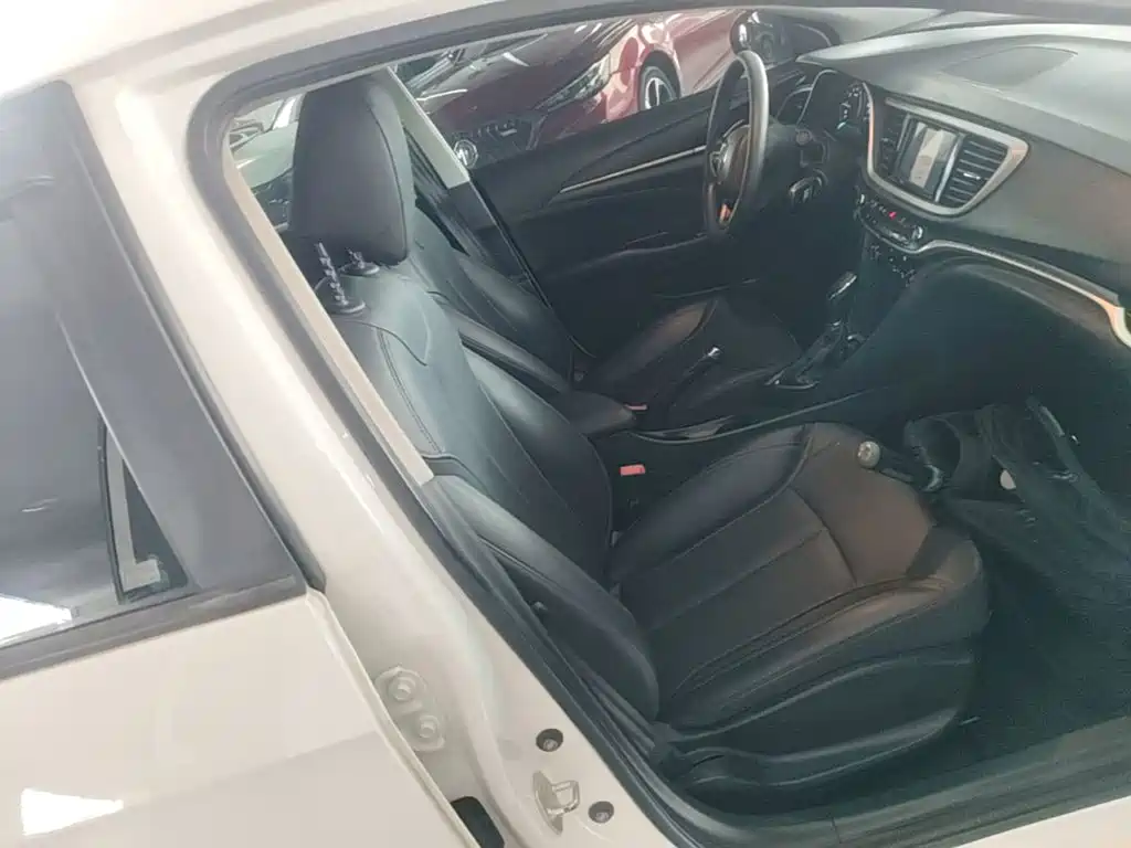 Buick Excelle — миниатюра 25