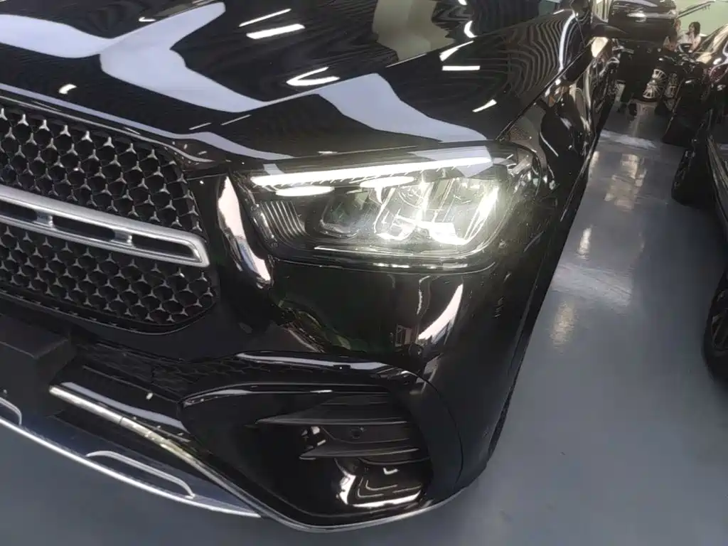 Mercedes-Benz GLE (Import) — миниатюра 24