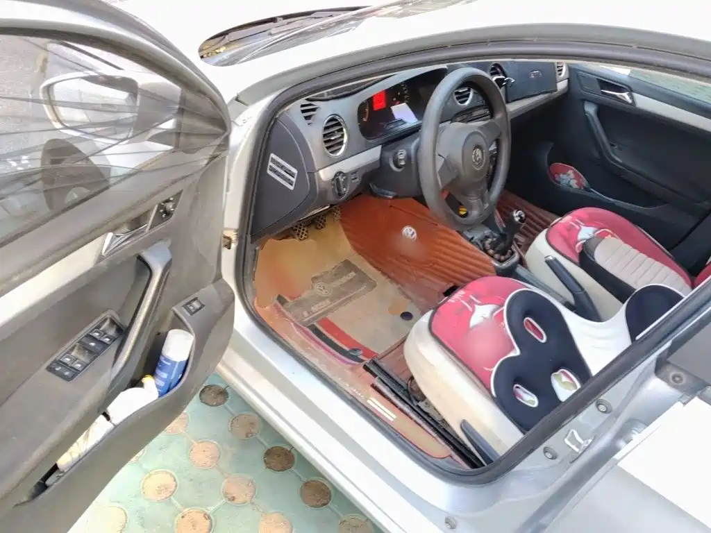 Volkswagen Jetta — миниатюра 17