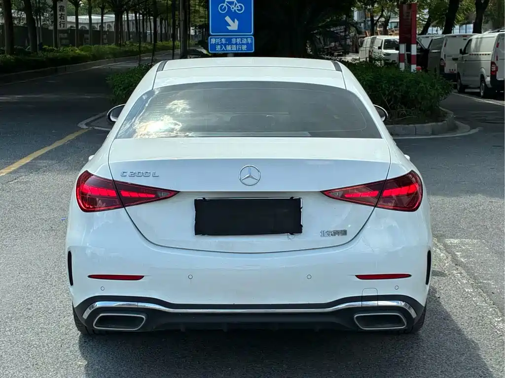 Mercedes-Benz C-Class — миниатюра 7