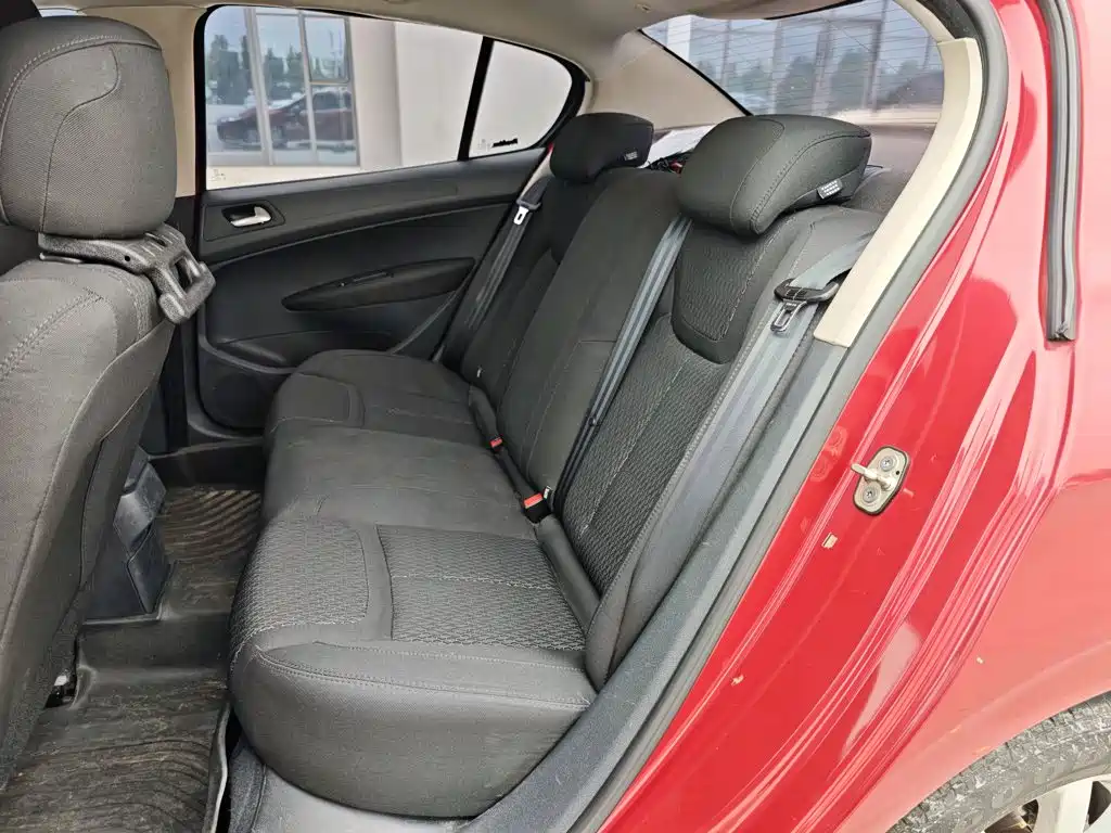 Peugeot 308 — миниатюра 17