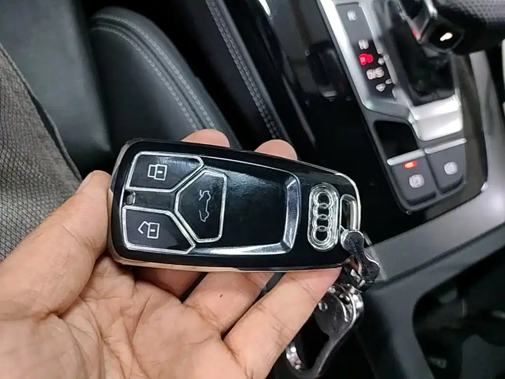 Audi Q5L — миниатюра 13