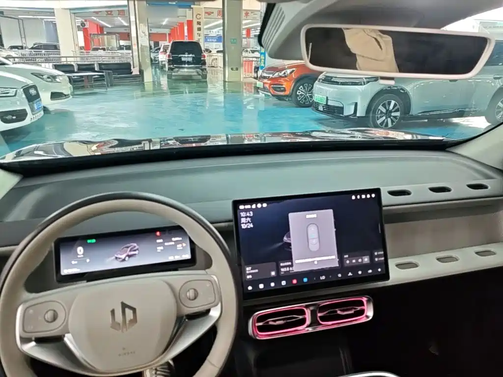 Leapmotor Leapmotor B10 — миниатюра 10