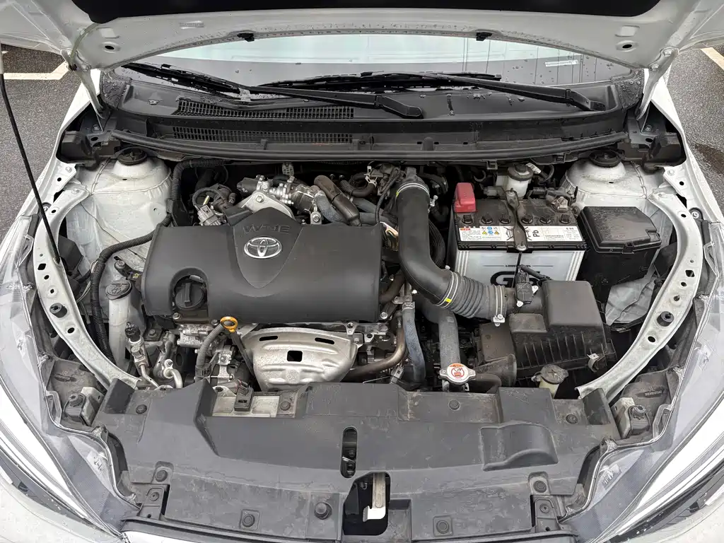 Toyota Yaris L — миниатюра 14