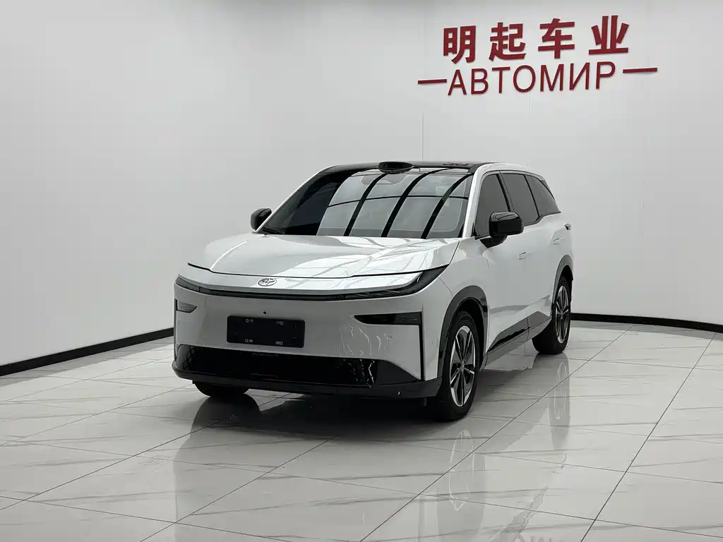 Toyota bZ3X - фото 4