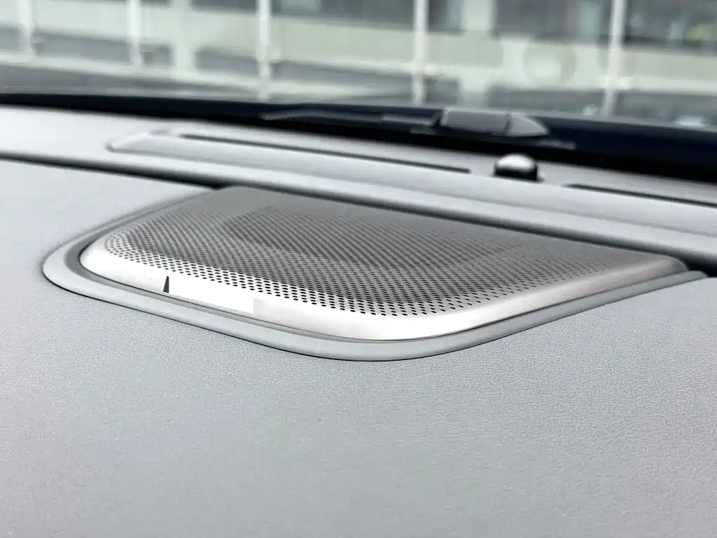 Jaguar XFL 2024 2.0T P250 Premium Luxury