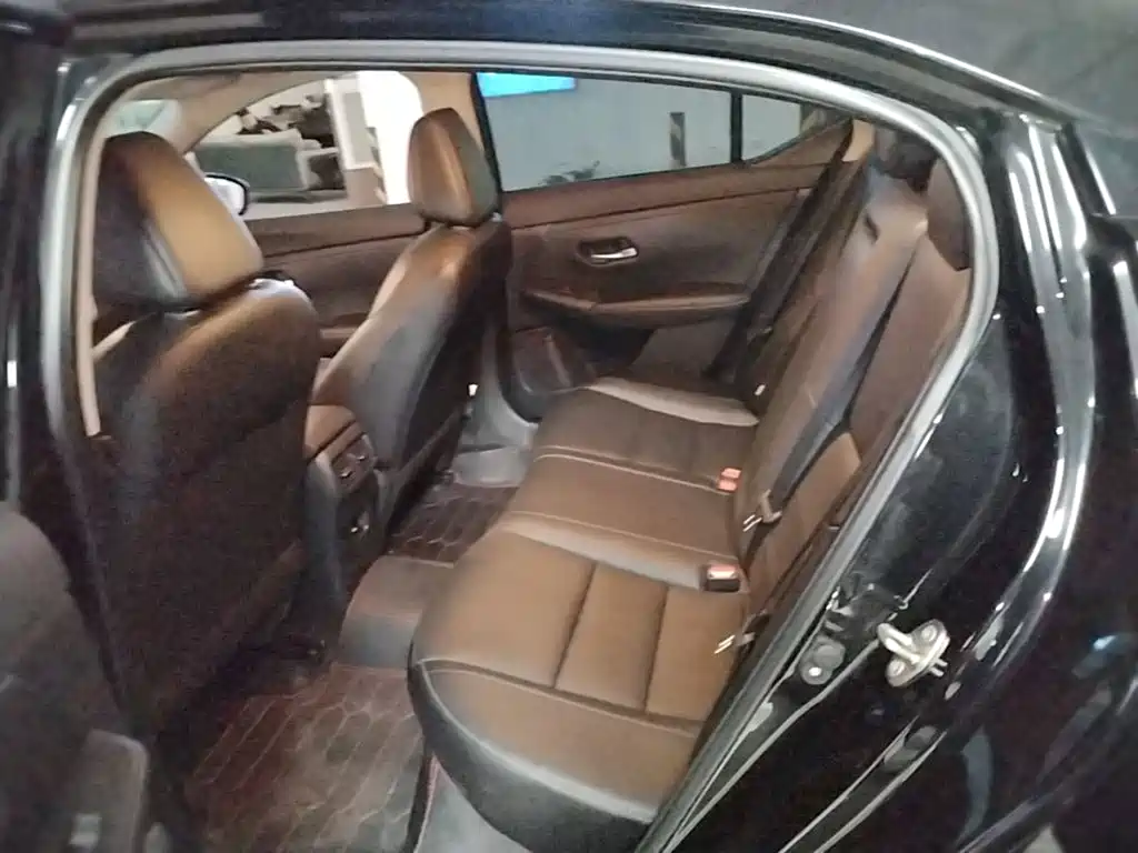 Nissan Sylphy — миниатюра 17