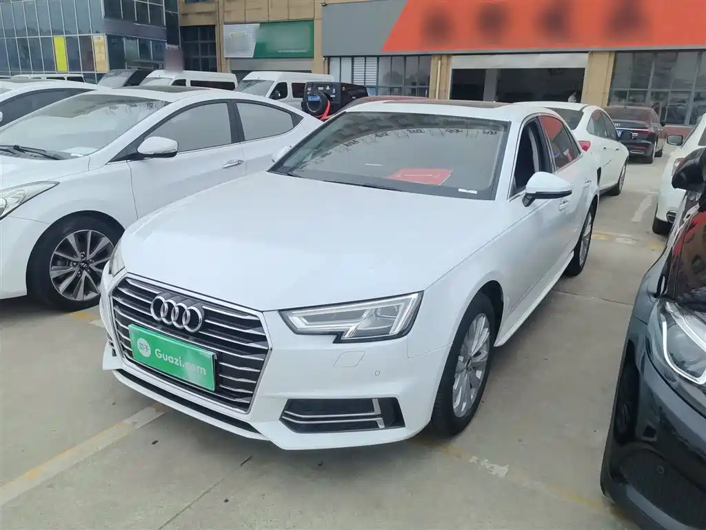 Audi A4L 2019