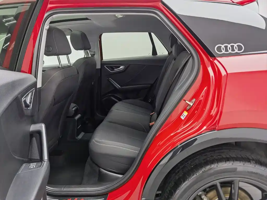 Audi Q2L — миниатюра 15