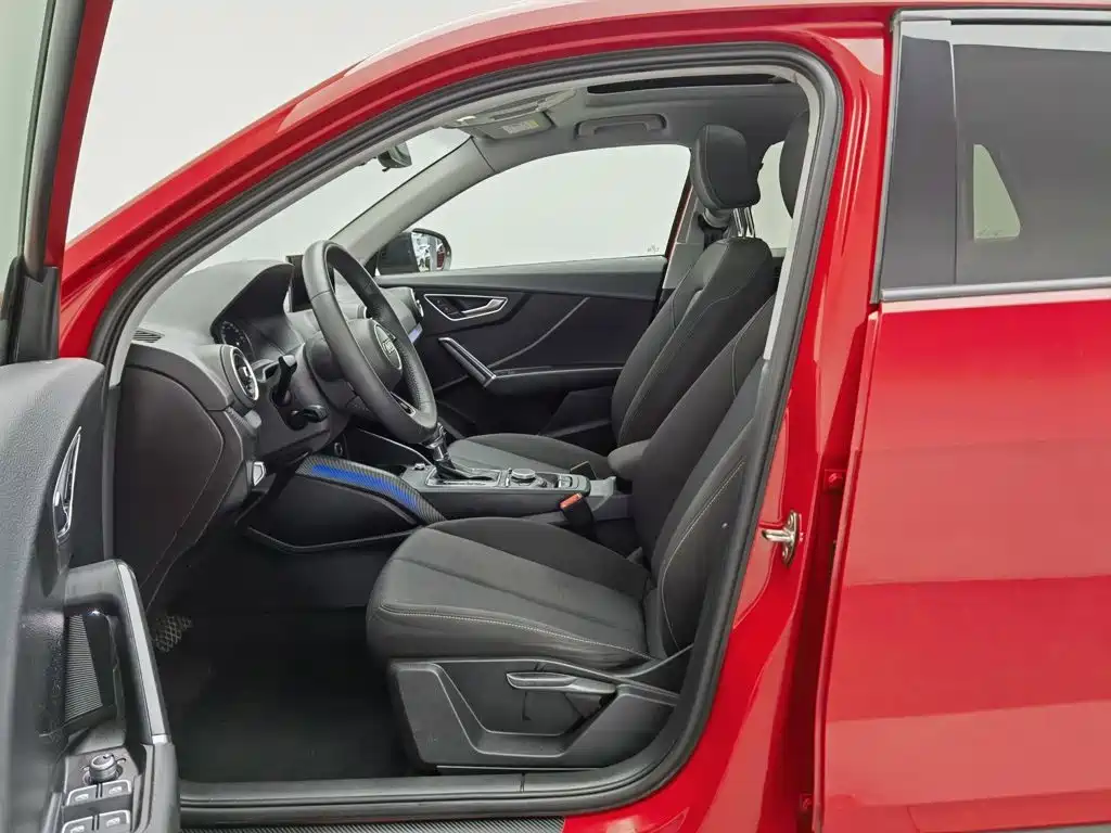 Audi Q2L — миниатюра 10
