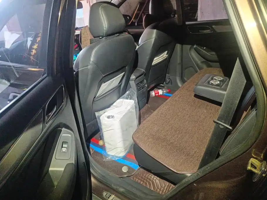 Roewe RX5 — миниатюра 10