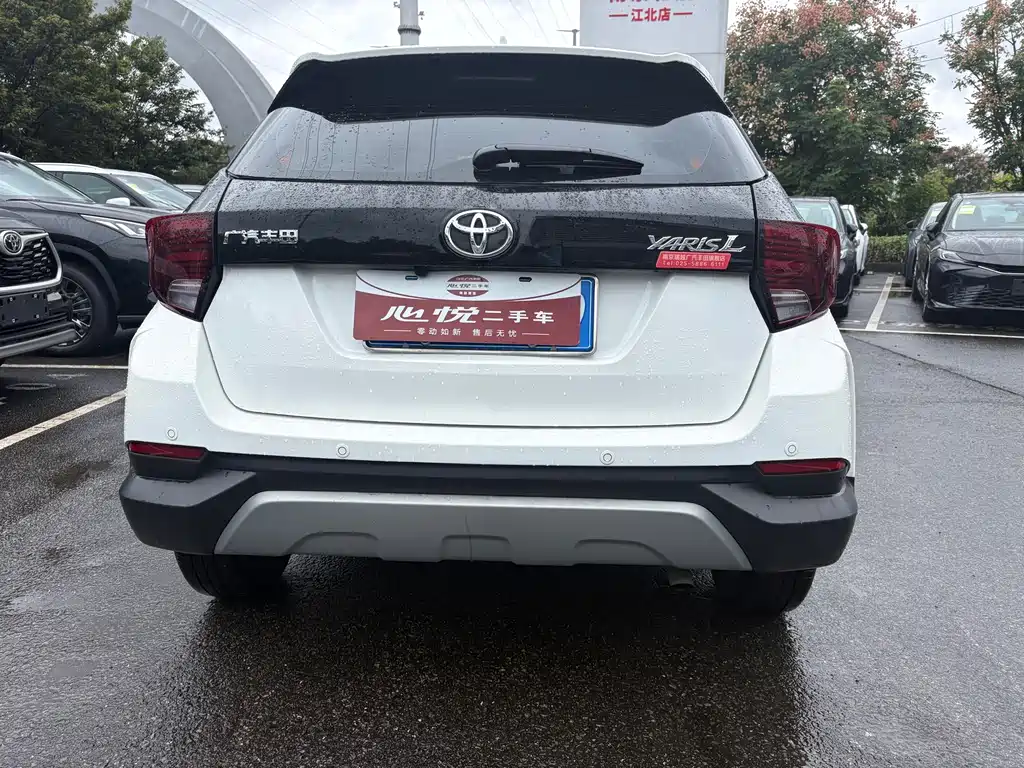Toyota Yaris L — миниатюра 16
