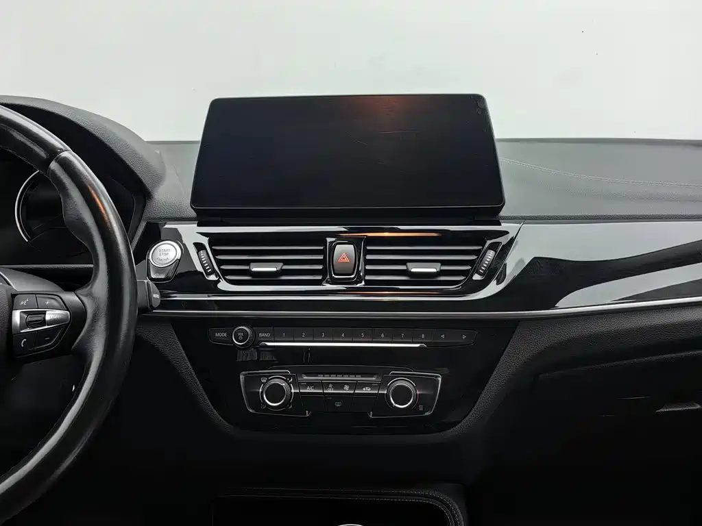 BMW 1 Series — миниатюра 12