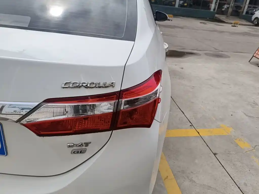 Toyota Corolla — миниатюра 8
