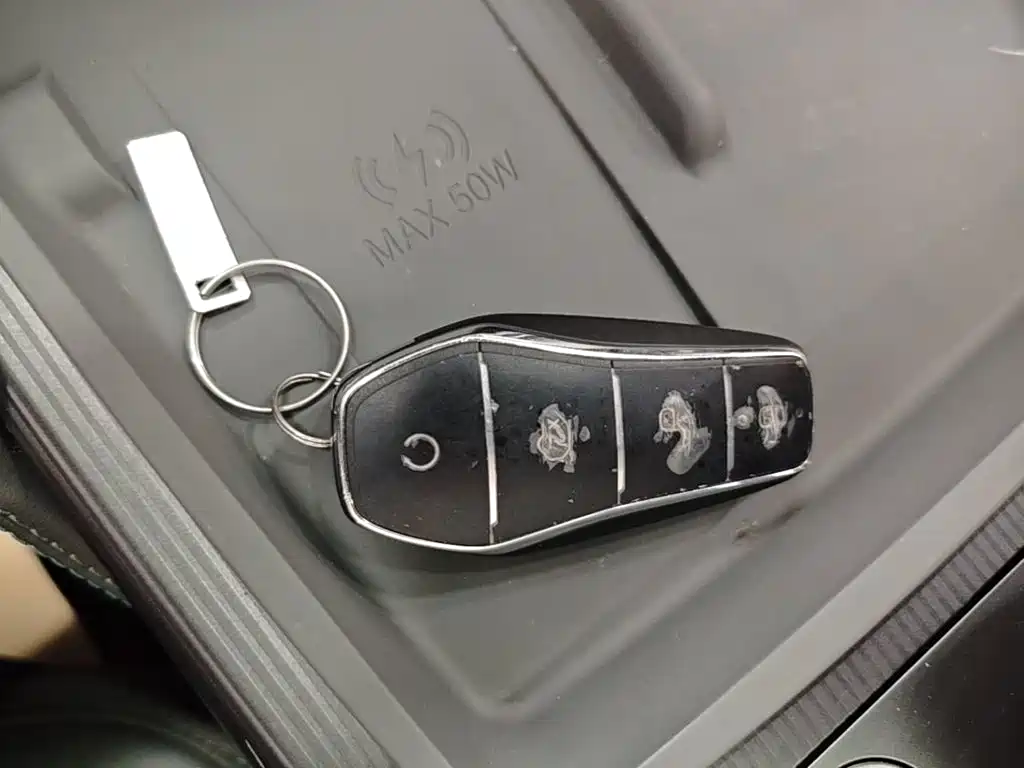BYD L DM-i — миниатюра 9