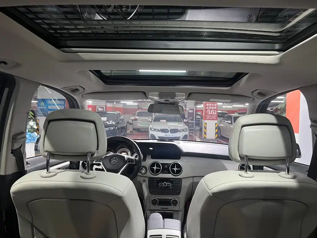 Mercedes-Benz GLK-Class — миниатюра 7