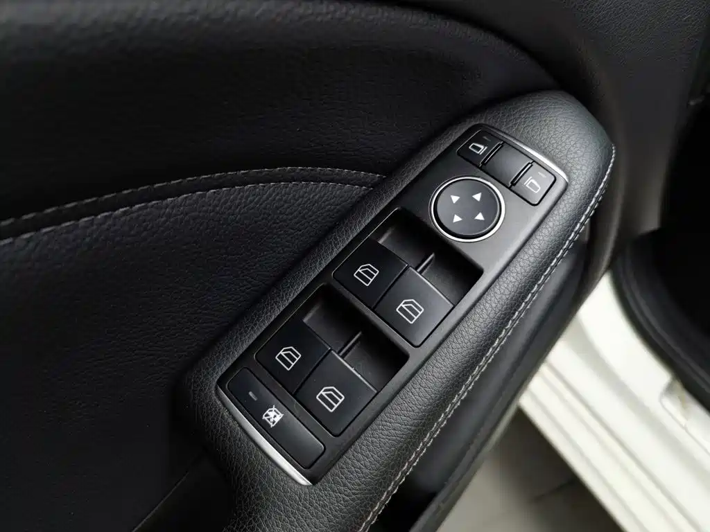Mercedes-Benz B-Class — миниатюра 9