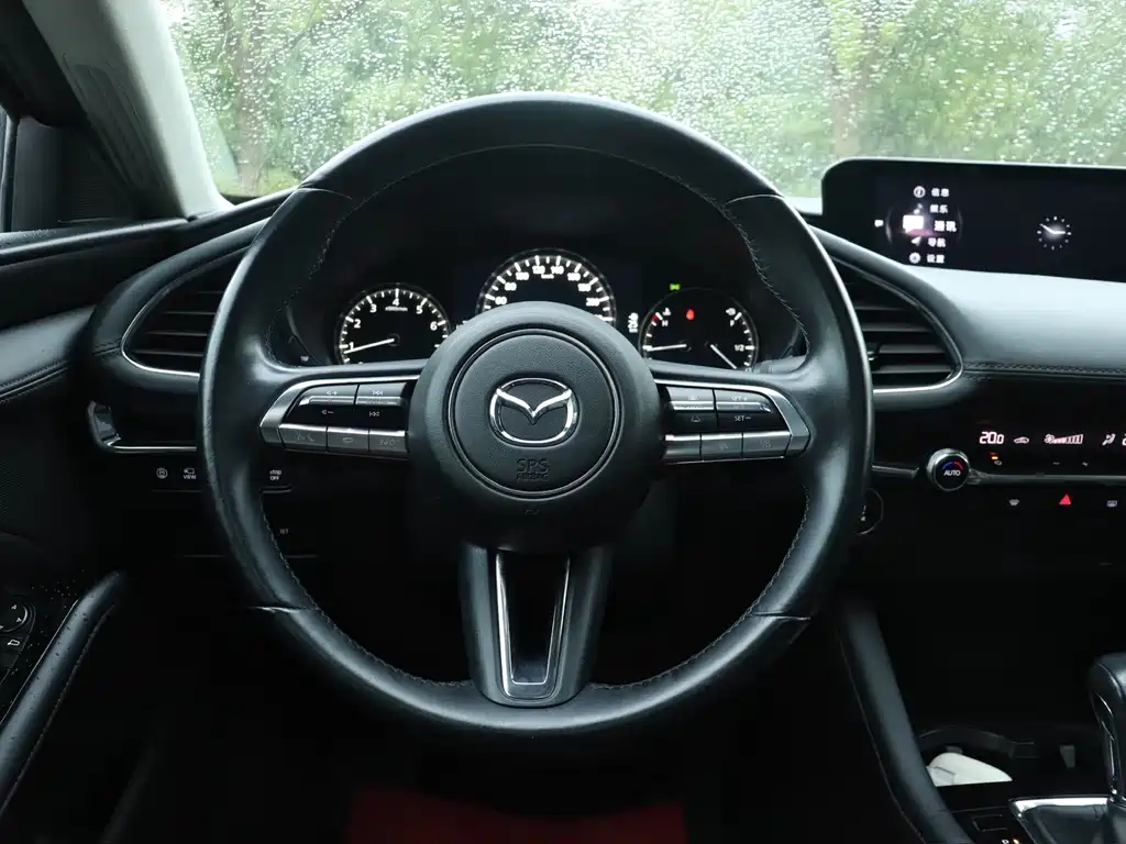 Mazda 3 Axela — миниатюра 20
