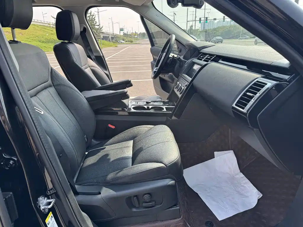 Land Rover Discovery — миниатюра 4