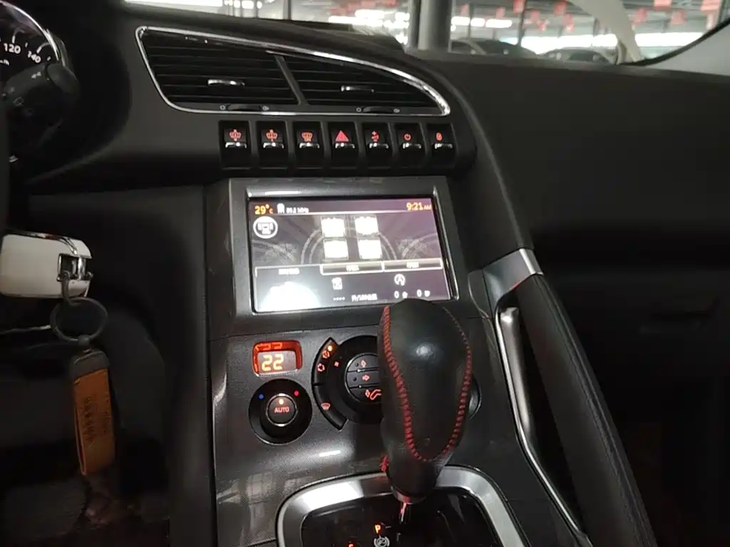 Peugeot 3008 — миниатюра 13