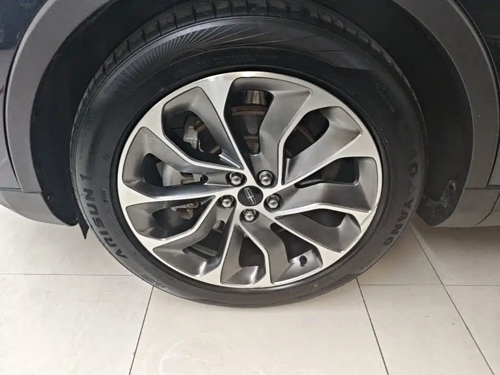 Lincoln Nautilus — миниатюра 23