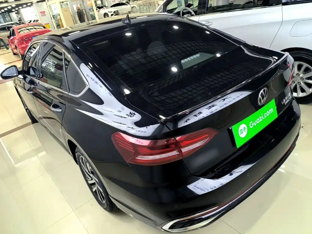 Volkswagen Lavida — миниатюра 5