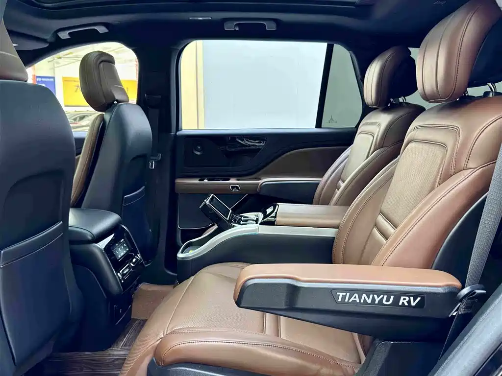 Lincoln Aviator 2020 3.0T V6