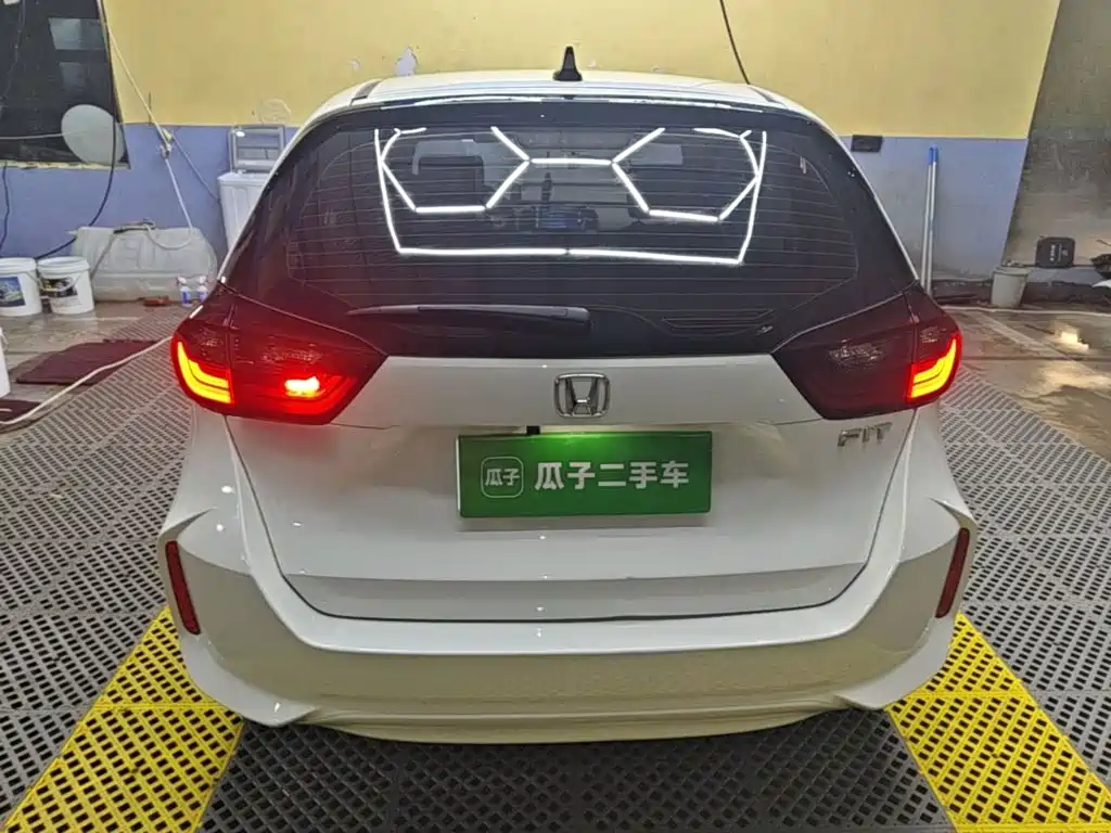 Honda Fit — миниатюра 6