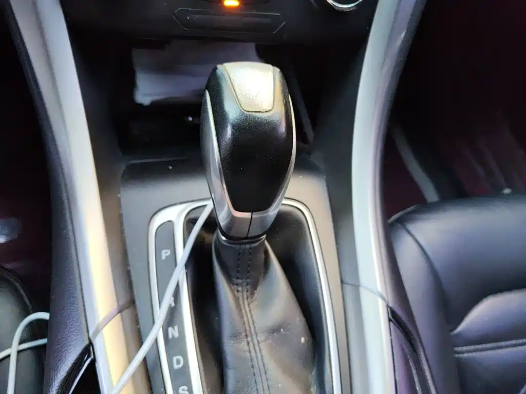 Ford Mondeo — миниатюра 10