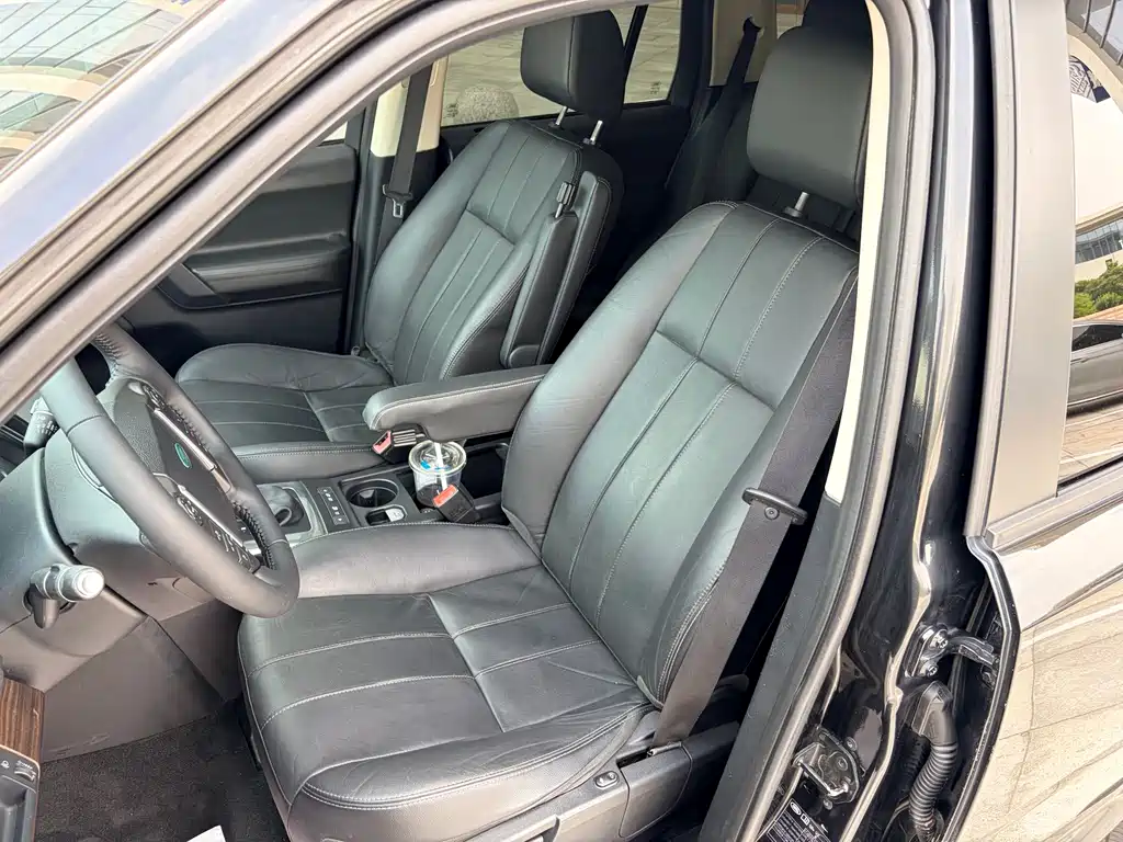 Land Rover 2 013 2.2T SD4 SE
