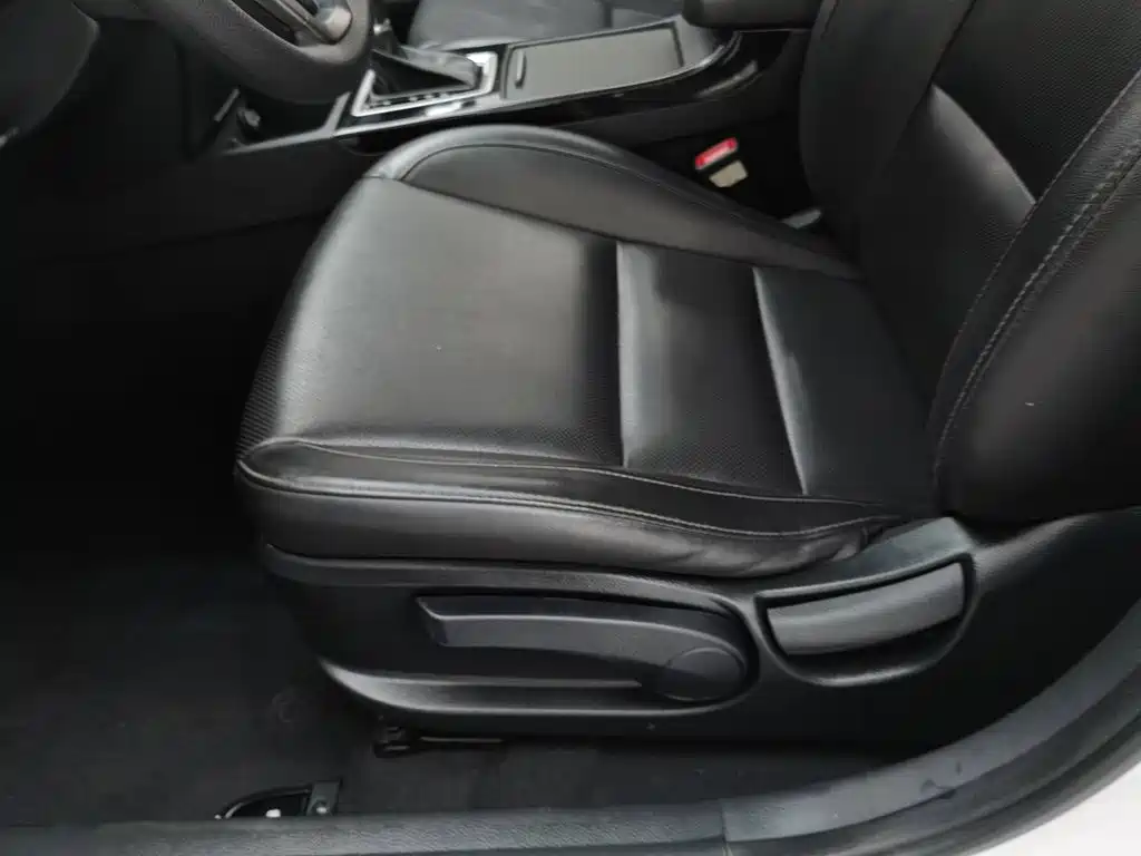 Hyundai Mistra — миниатюра 20