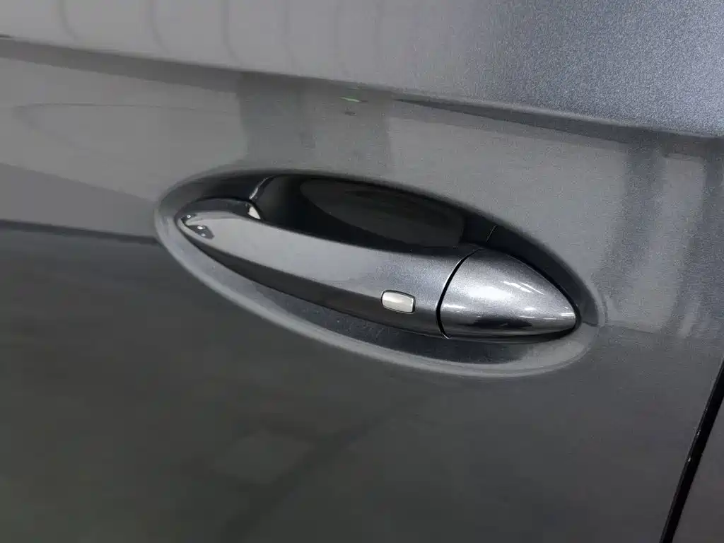 Buick Enclave — миниатюра 18