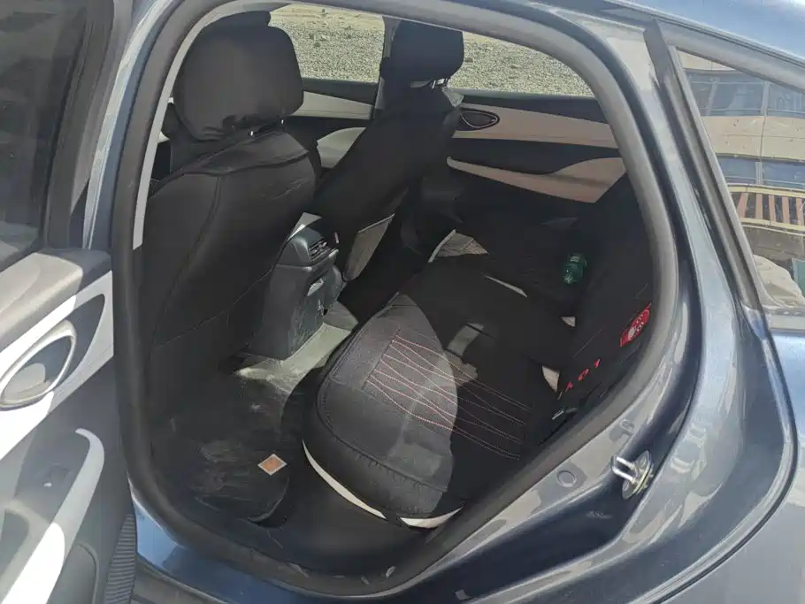 BYD Seal 05 DM-i — миниатюра 11