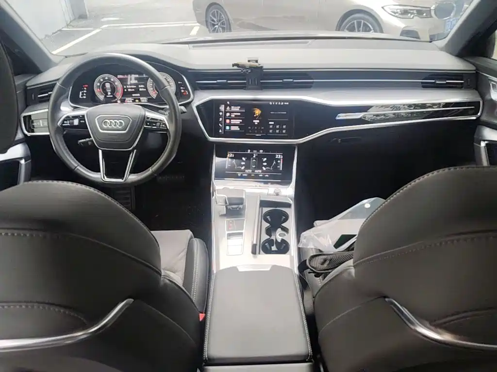 Audi A6L 2023 — фото 13